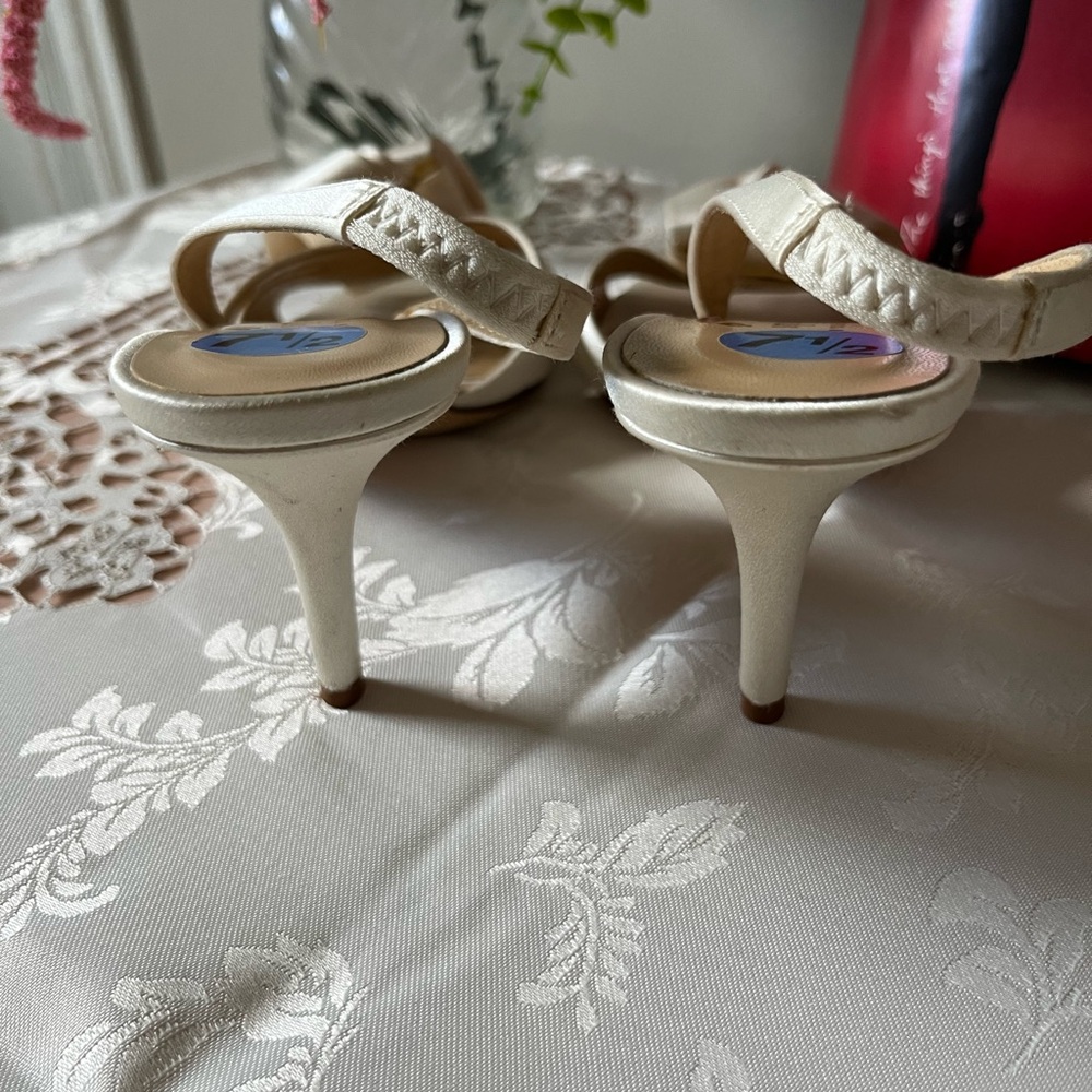 kate spade Ivory Satin Knot Slingback Heels - Picture 3 of 5
